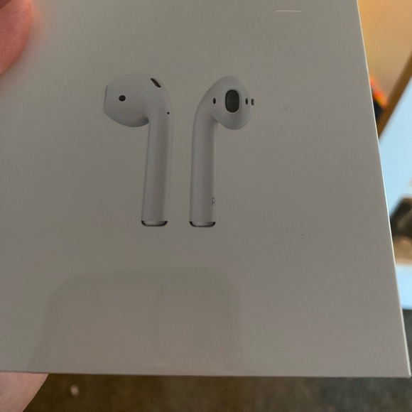 Apple AirPods - Picture 2 of 2